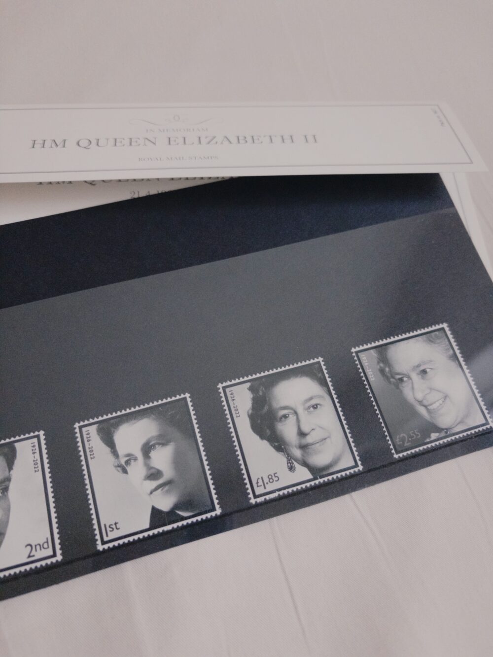 英國皇室｜2022女王黑白紀念套組