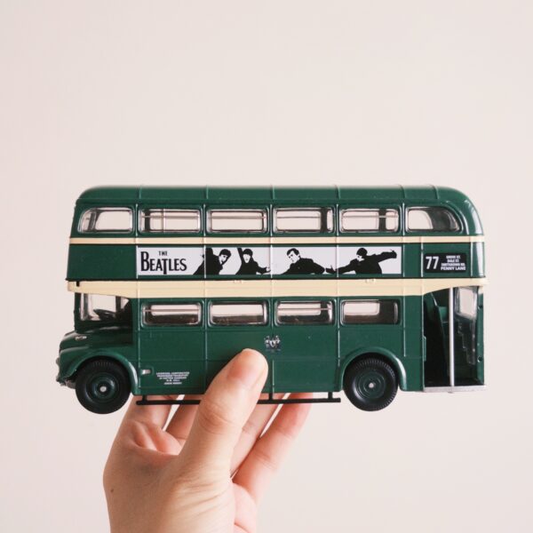 復古車｜（🇬🇧） The Beatles 雙層公車
