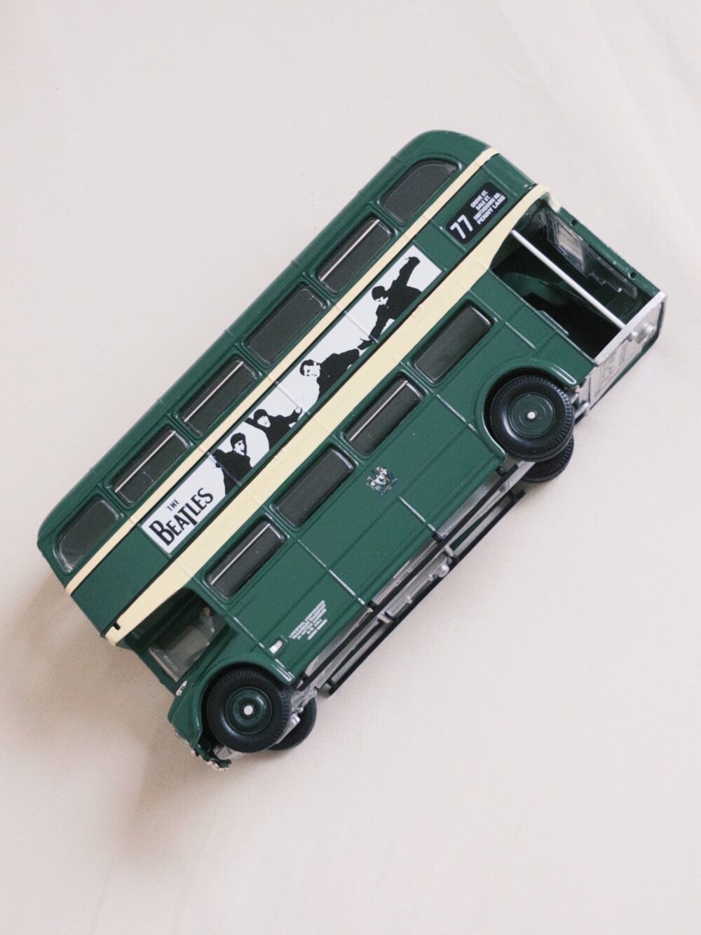 復古車｜（🇬🇧） The Beatles 雙層公車